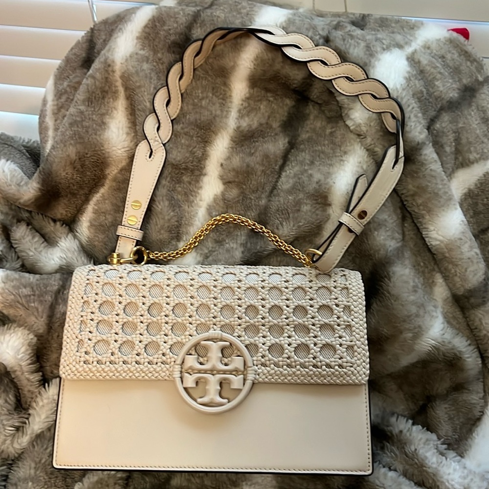 Brand new never used Tory Burch purse